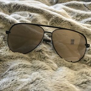 Quay Australia High Key QUAYXDESI Black/Silver